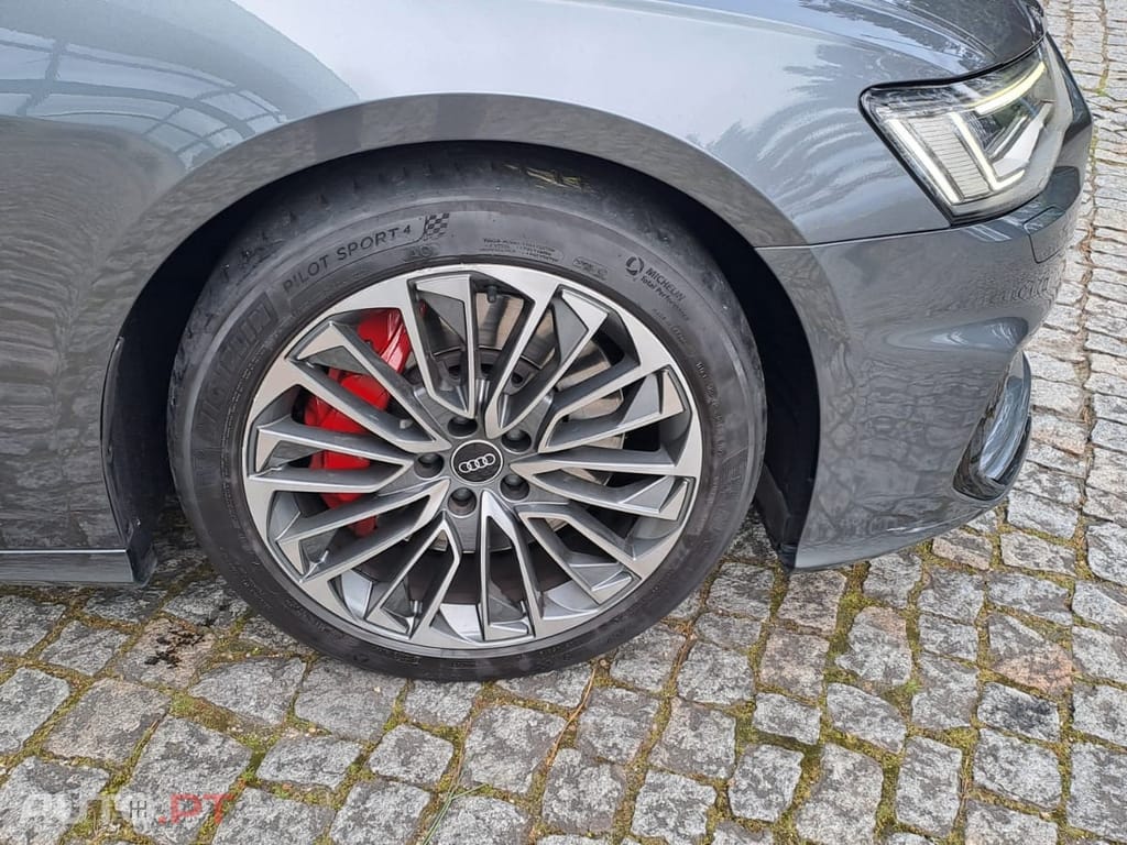 Audi A6 Avant TFSIe Quattro S line S Tronic