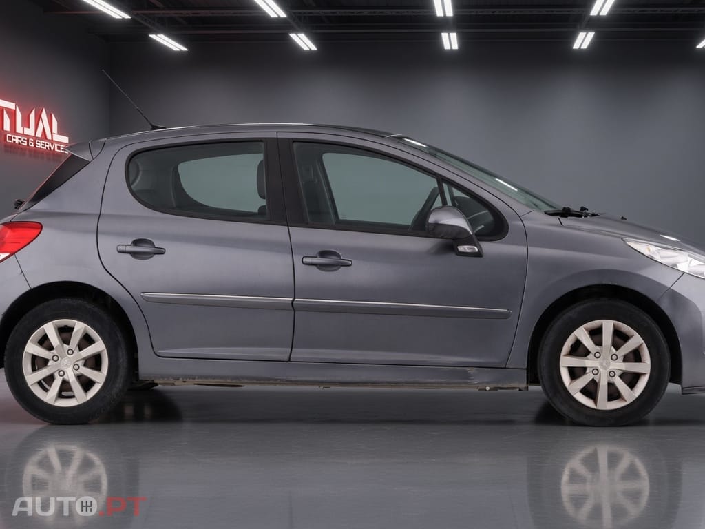 Peugeot 207 1.6 HDi 99g