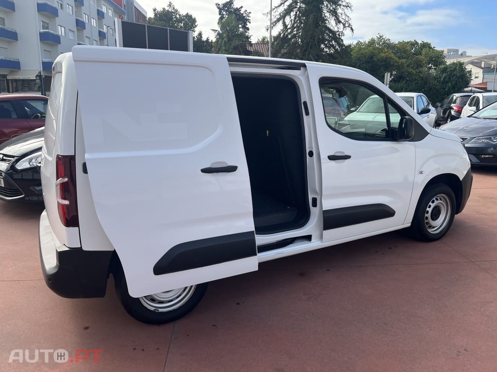 Peugeot Partner 1.5 BlueHDi Premium Standard
