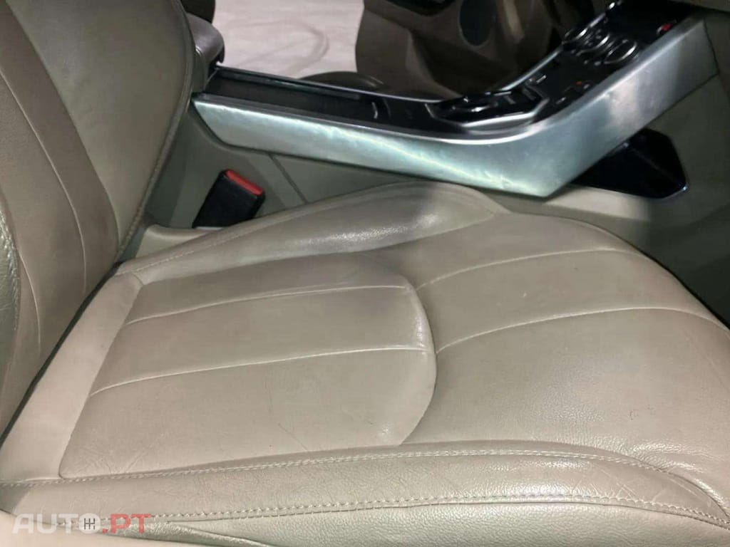 Land Rover Evoque 2.0 TD4 SE Dynamic Auto