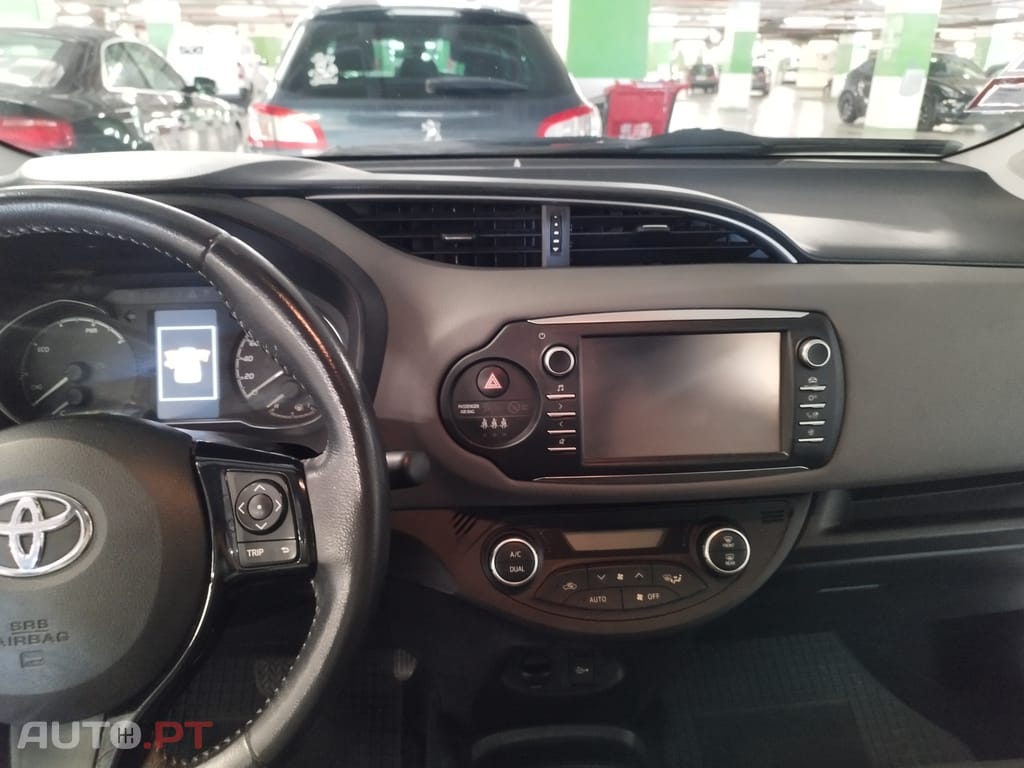 Toyota Yaris 1.5 Hybrid 101 CV