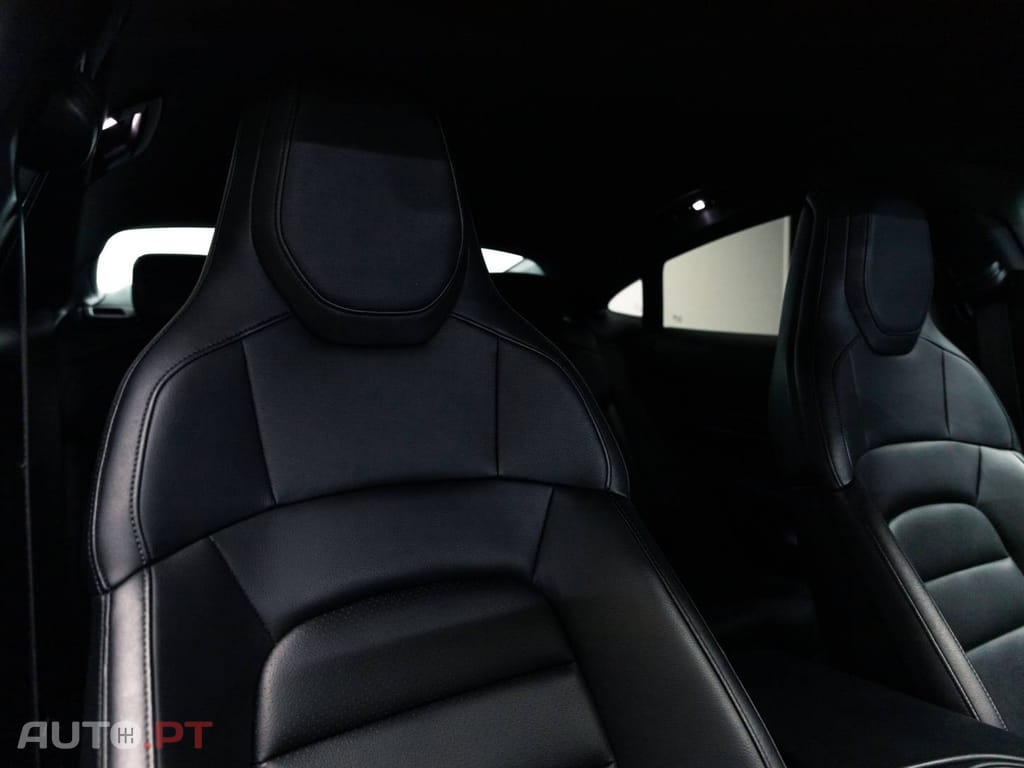 Porsche Taycan 4S bateria Performance Plus