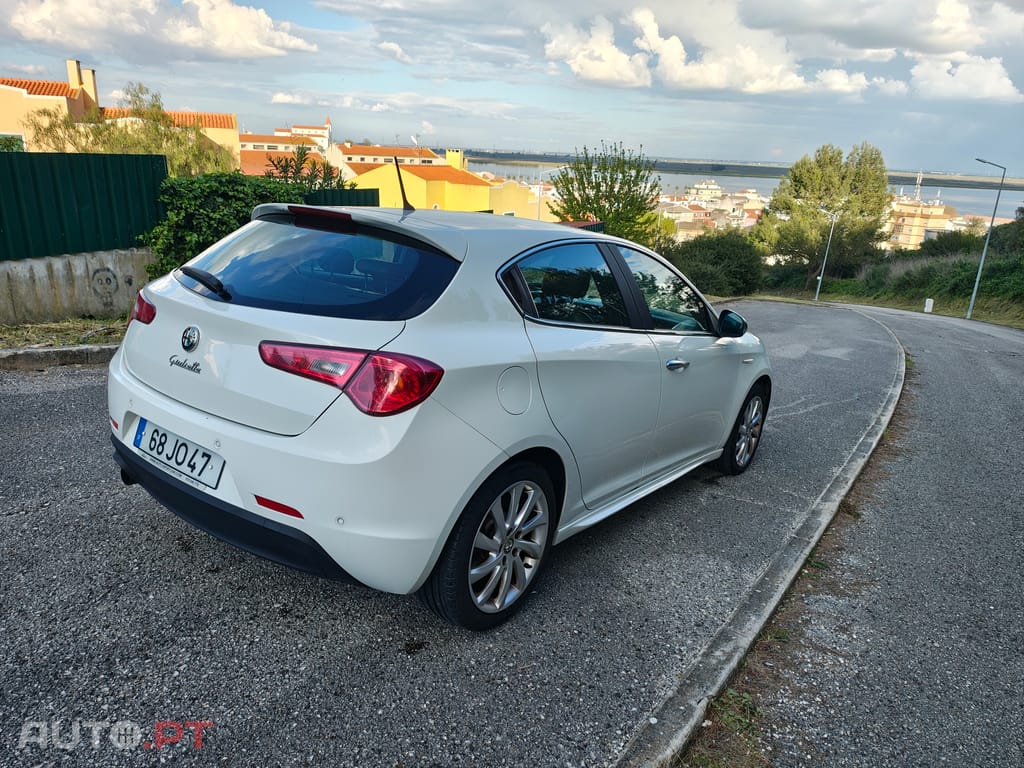 Alfa Romeo Giulietta 1.6 JTDM Distinctive