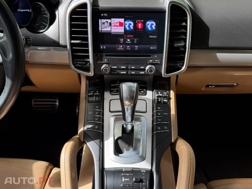 Porsche Cayenne S E-Hybrid Platinum Edition