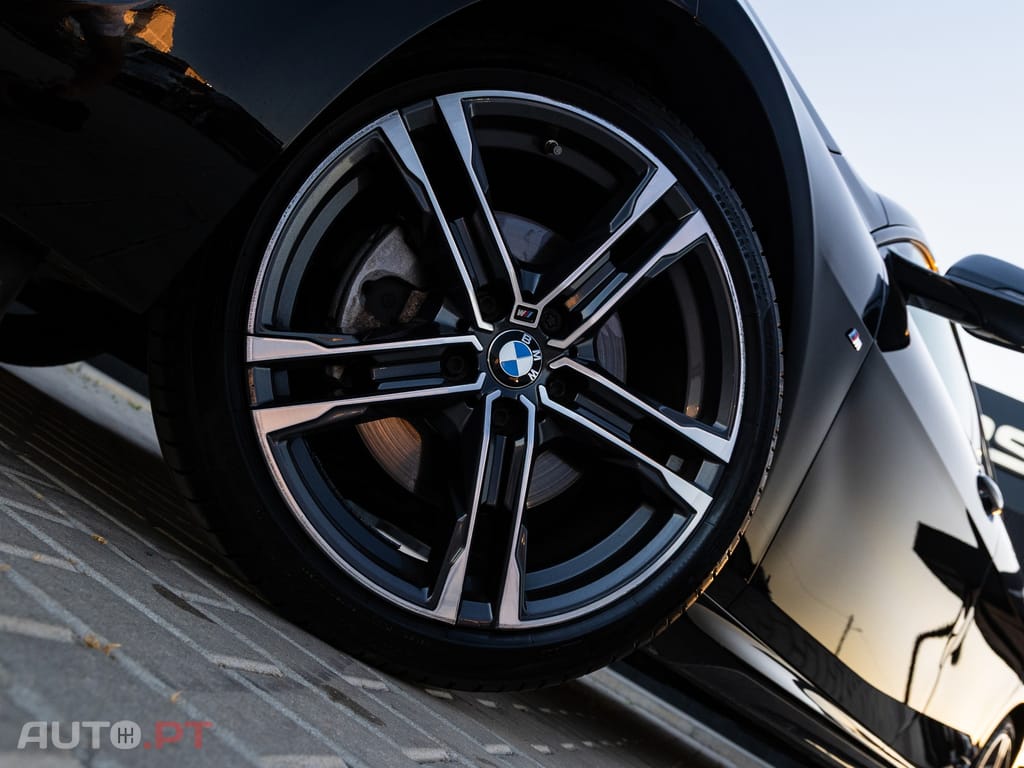 BMW 216 d Pack Desportivo M
