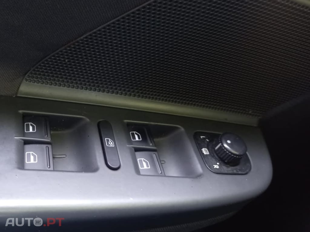 Volkswagen Golf V 1.9TDI 105cv 6vel AC