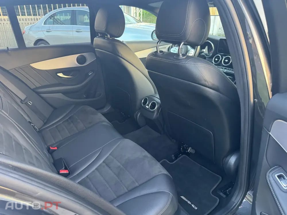 Mercedes-Benz C 300 de AMG Line