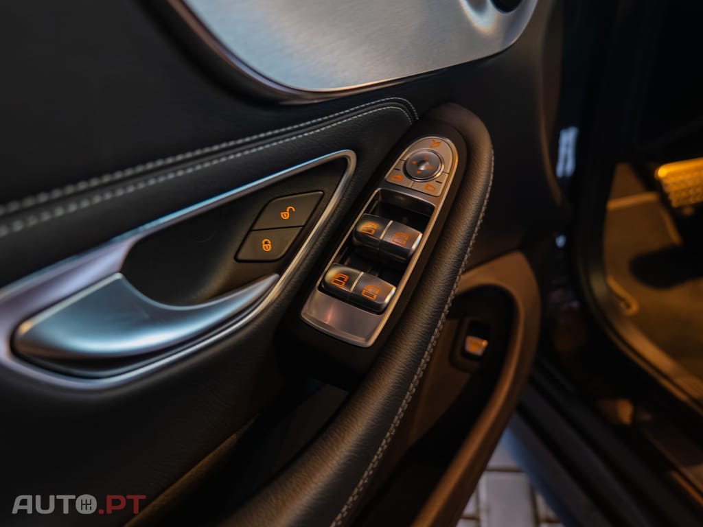 Mercedes-Benz C 200 Cabrio 9G-Tronic AMG Line