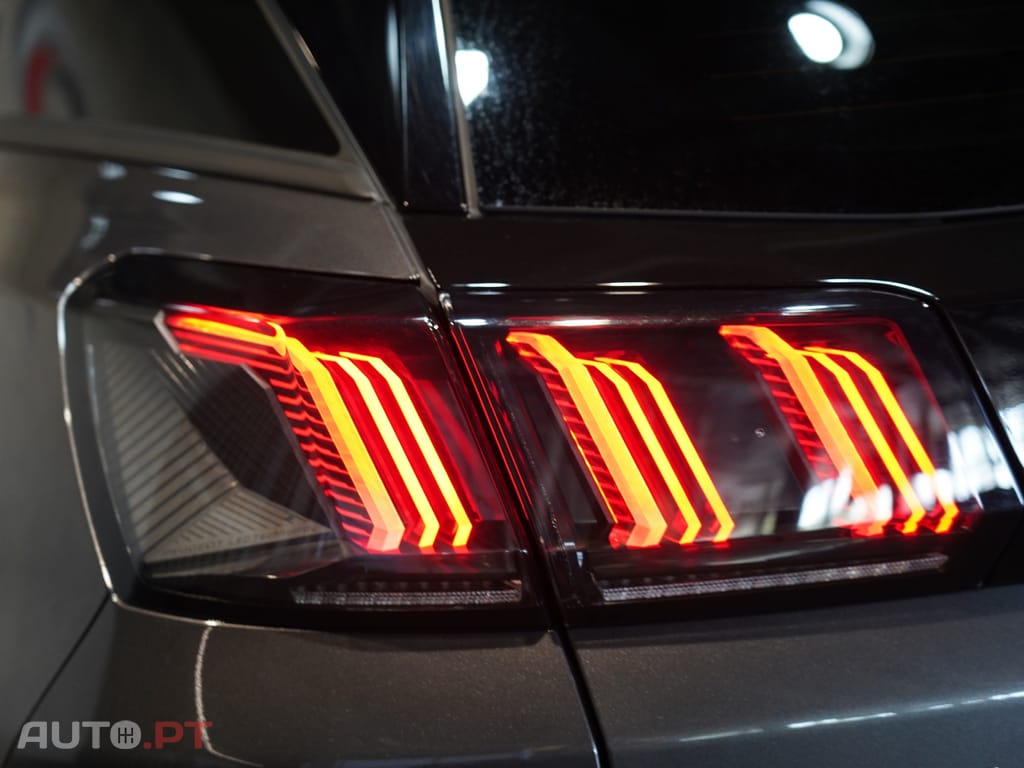 Peugeot 3008 1.6 Hybrid GT Line e-EAT8
