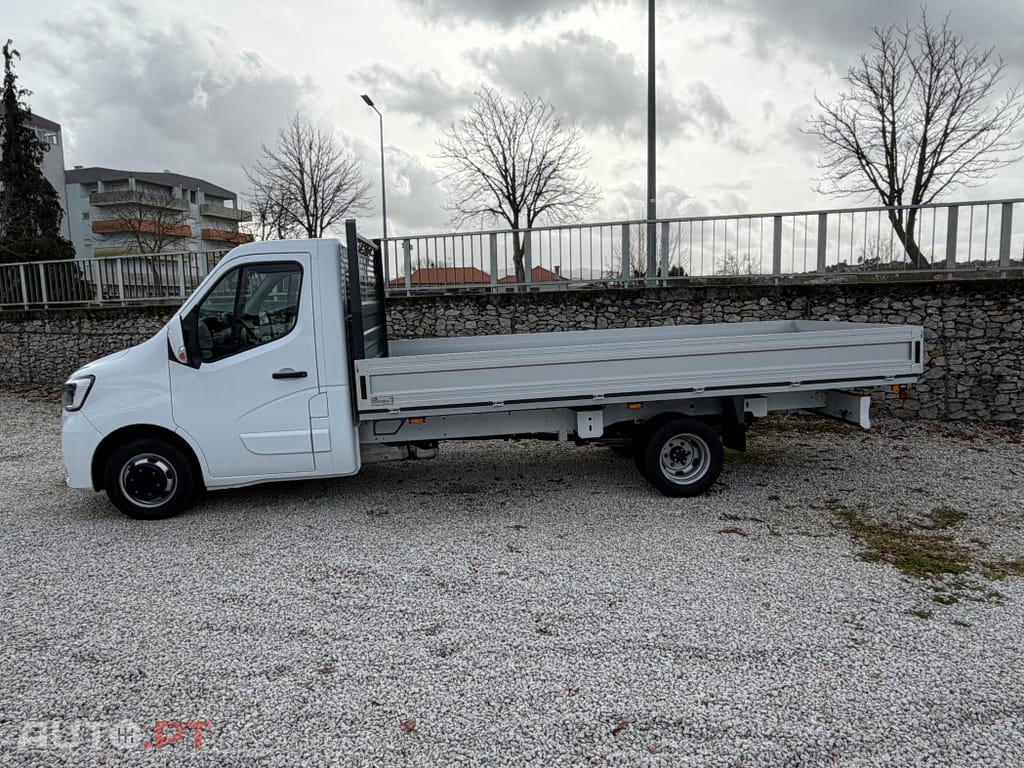 Renault Master 2.3 dCI L4 3.5T 3LUG Nacional