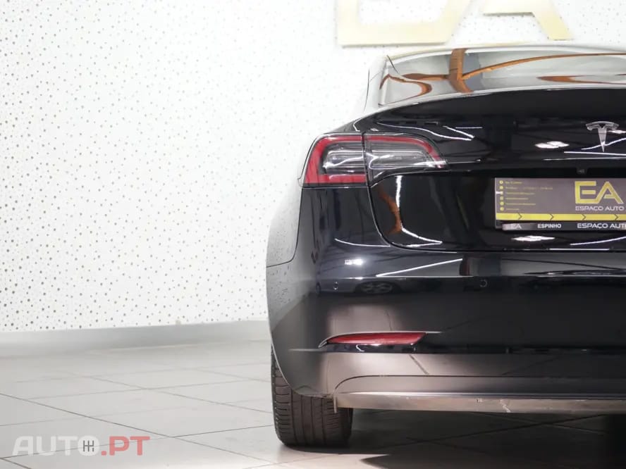 Tesla Model 3 Long Range AWD Dual Motor