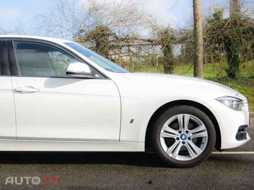 BMW 330 e iPerformance Line Luxury