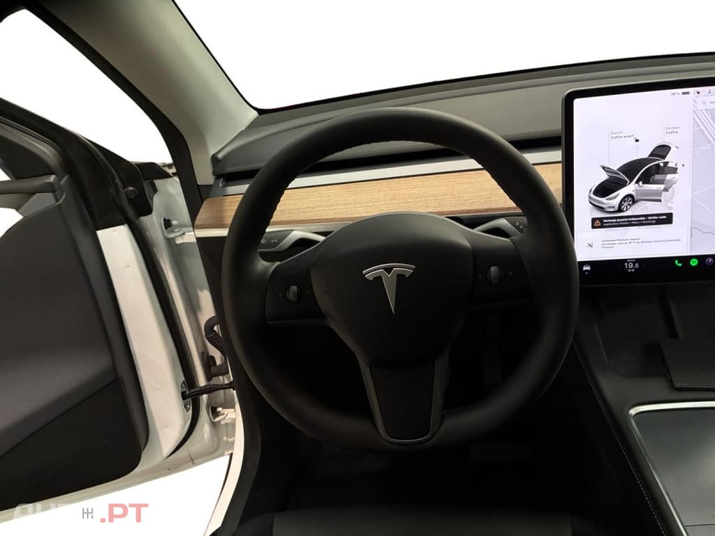 Tesla Model Y Standard RWD