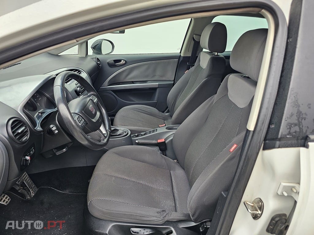 Seat Leon 1.6 TDI DPF Ecomotive Sport