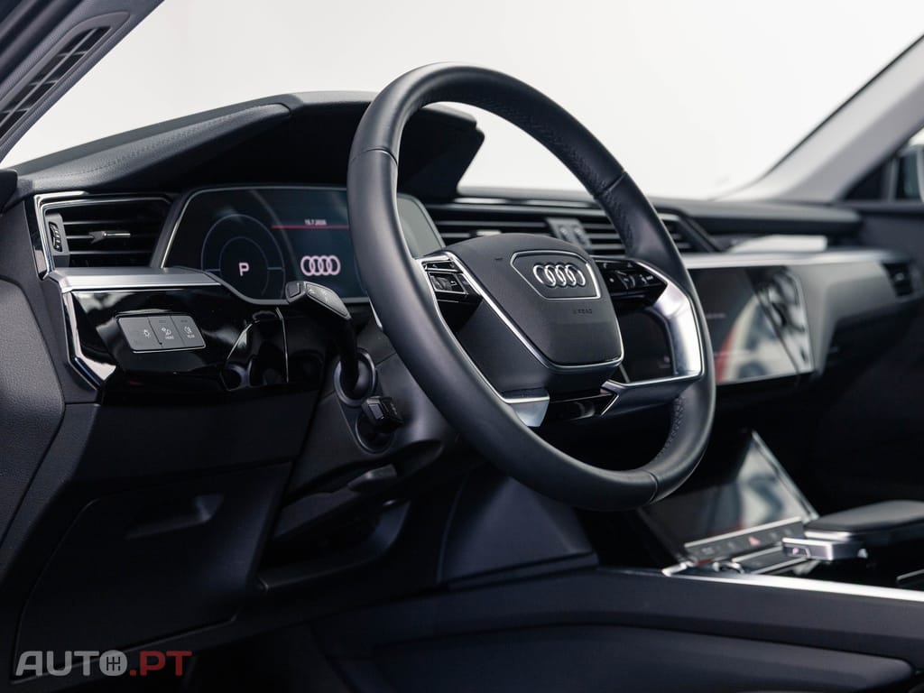 Audi E-Tron 50 quattro