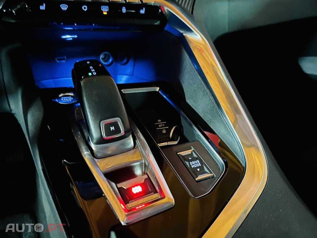 Peugeot 5008 1.2 PureTech Allure EAT8