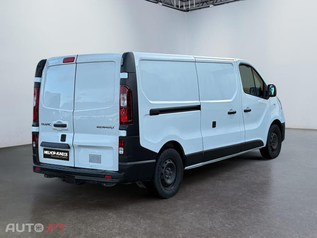 Renault Trafic 2.0 dCi L2H1 1.3T Grand Confort
