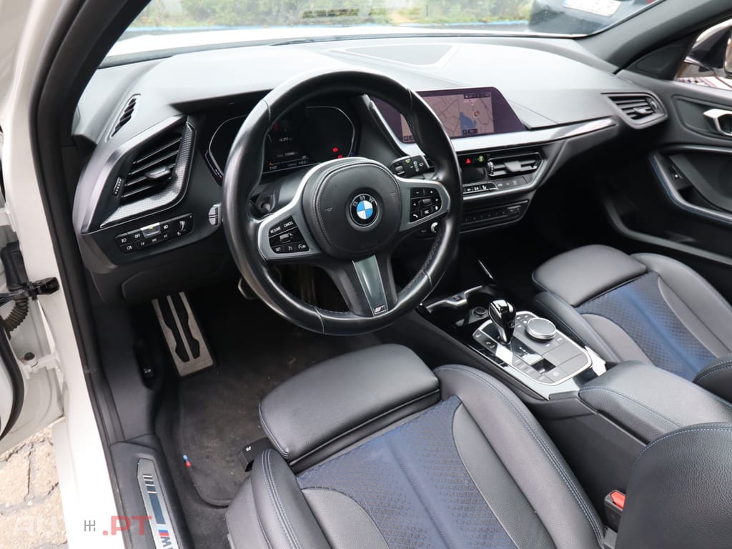 BMW 116 d Pack Desportivo M Auto