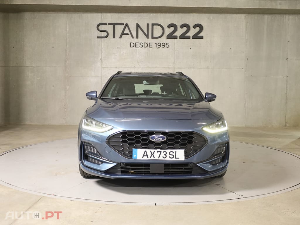 Ford Focus SW 1.0 EcoBoost MHEV ST-Line Aut — fotografia 2