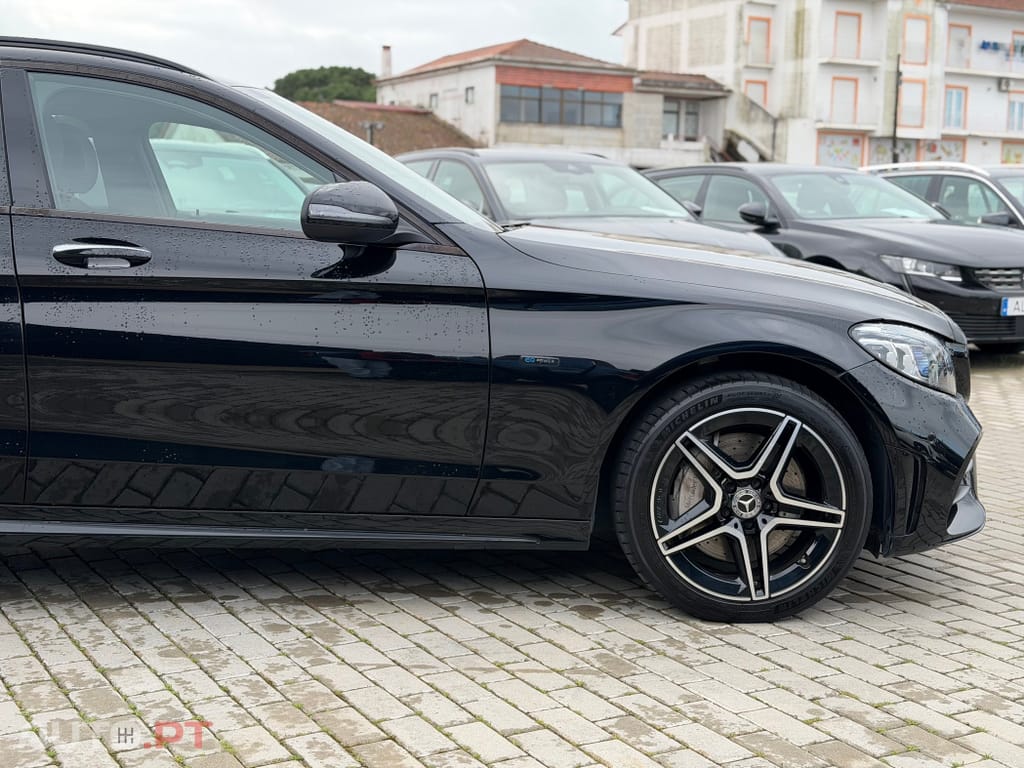 Mercedes-Benz C 300 de T 9G-TRONIC AMG Line