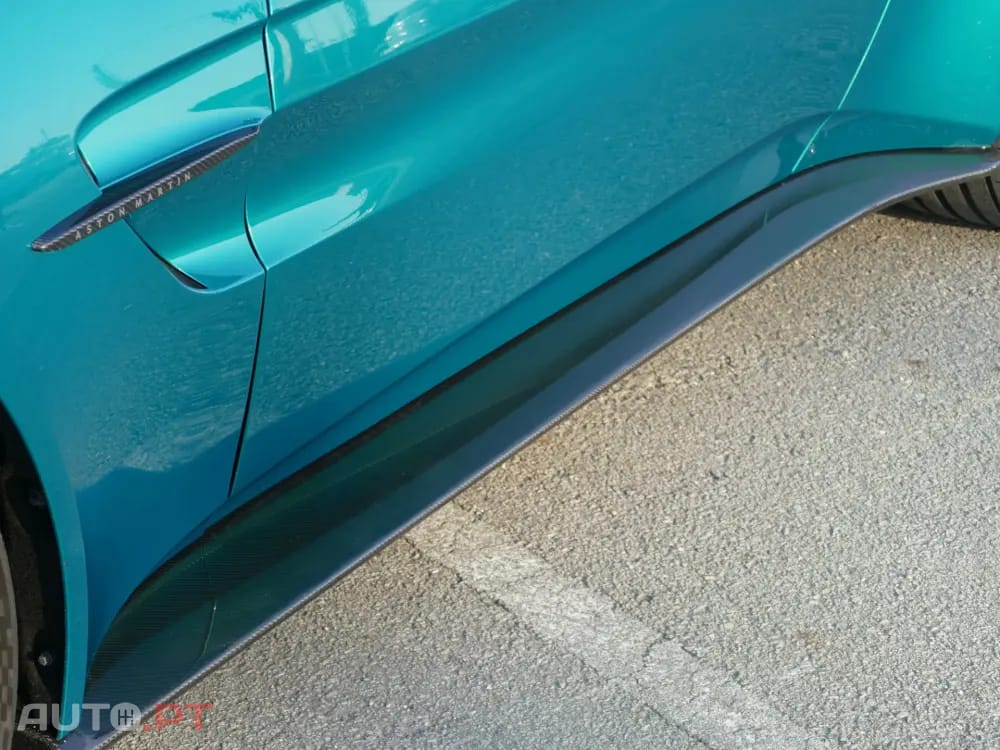 Aston Martin Vantage Coupé V8