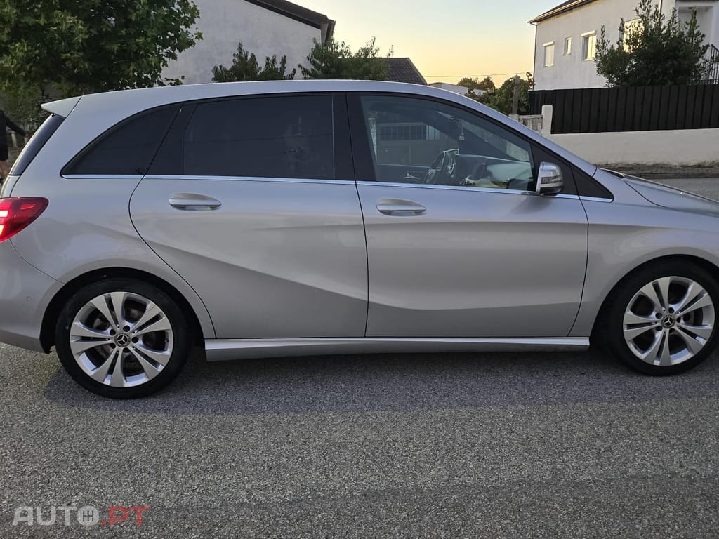 Mercedes-Benz B 180 Style +