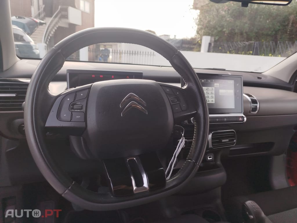 Citroen C4 Cactus 1.2 PureTech Shine