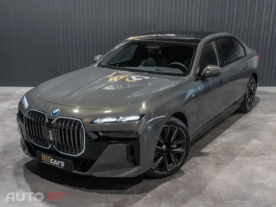 BMW 750 750e xDrive Pack Desportivo M
