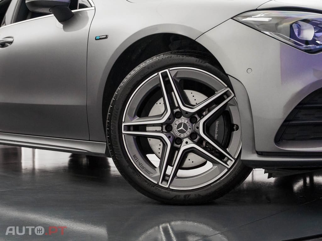Mercedes-Benz CLA 250 e Shooting Brake AMG Line