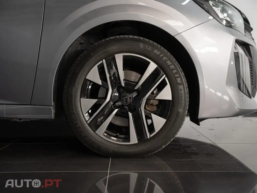 Peugeot 208 1.2 Hybrid Allure e-DCS6