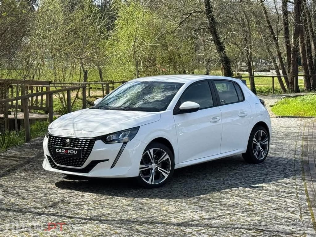 Peugeot 208 1.2 PureTech Allure EAT8