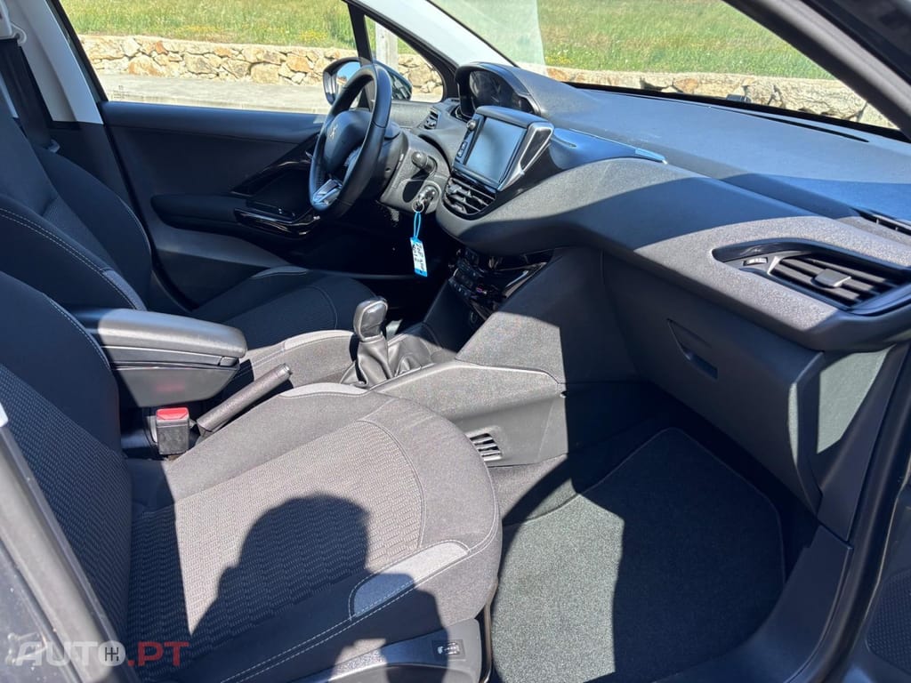 Peugeot 208 1.6 BlueHDi Allure