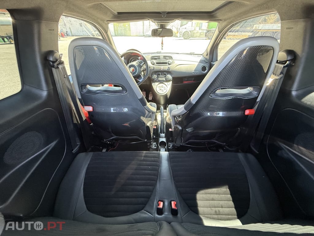 Abarth 595 1.4 T-Jet Competizione MTA