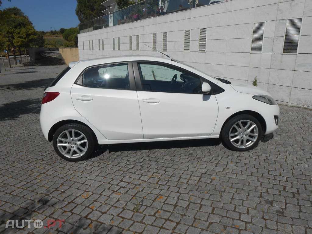 Mazda 2 1.3 I SPORT