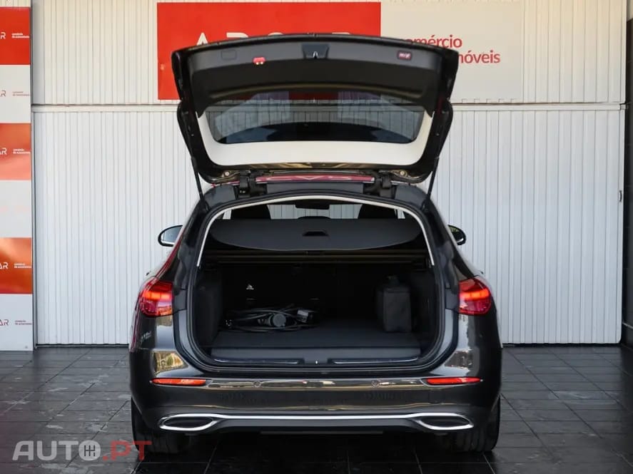 Mercedes-Benz C 300 e AMG Line