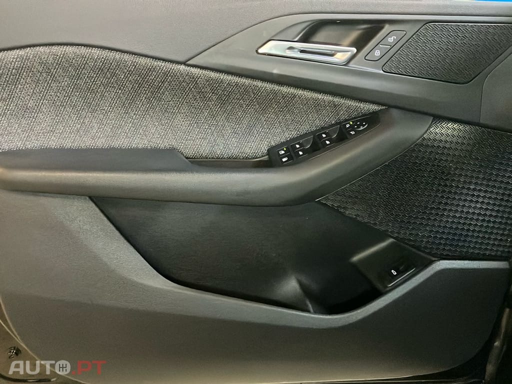 BMW 225 e xDrive Line Luxury