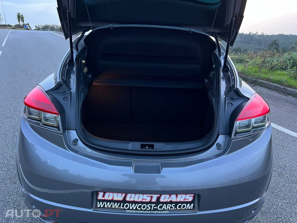 Renault Mégane Coupe 2.0 T 16V RS