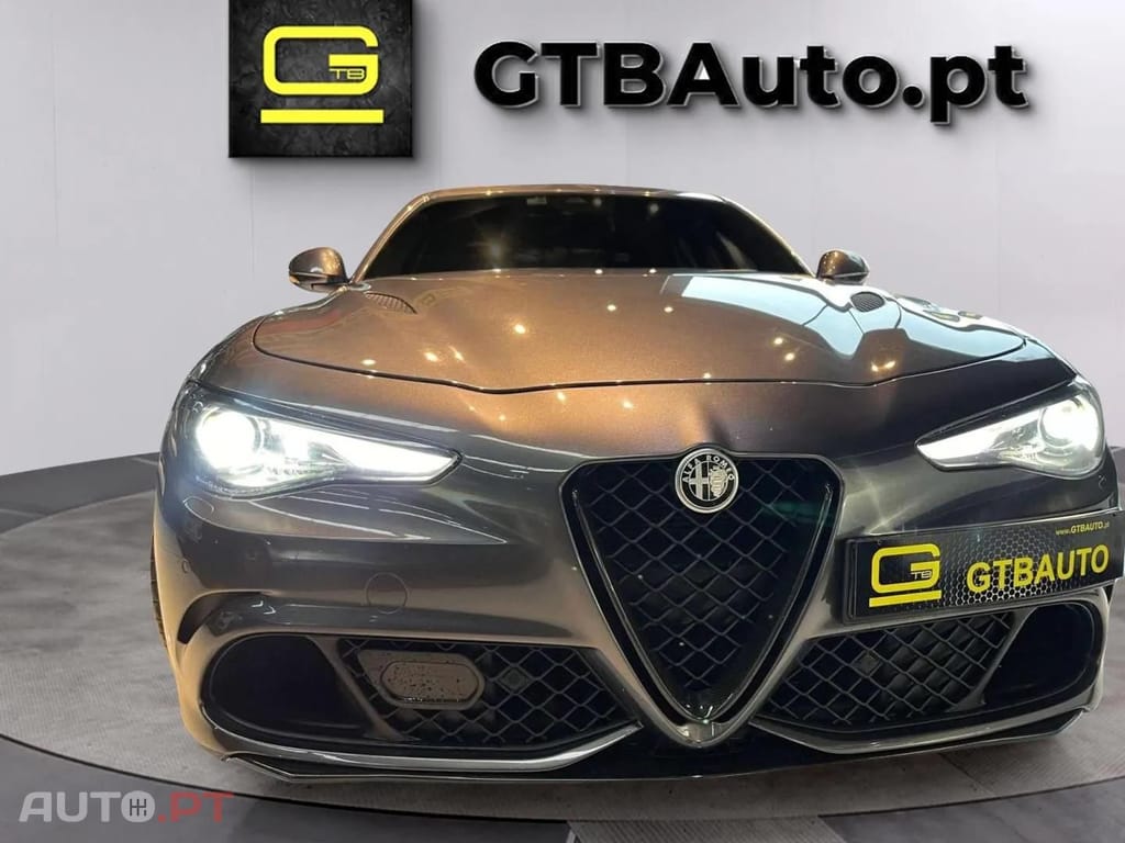 Alfa Romeo Giulia Quadrifoglio bi-turbo 510cv