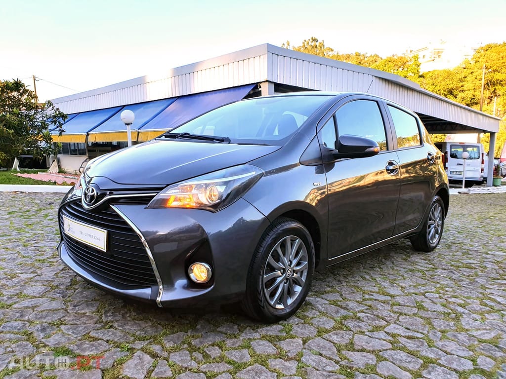 Toyota Yaris 1.0 VVT-i Comfort+Pack Style+Pack Techno+Navi