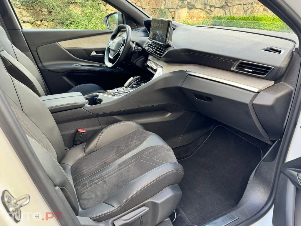 Peugeot 3008 1.5 BlueHDi GT EAT8