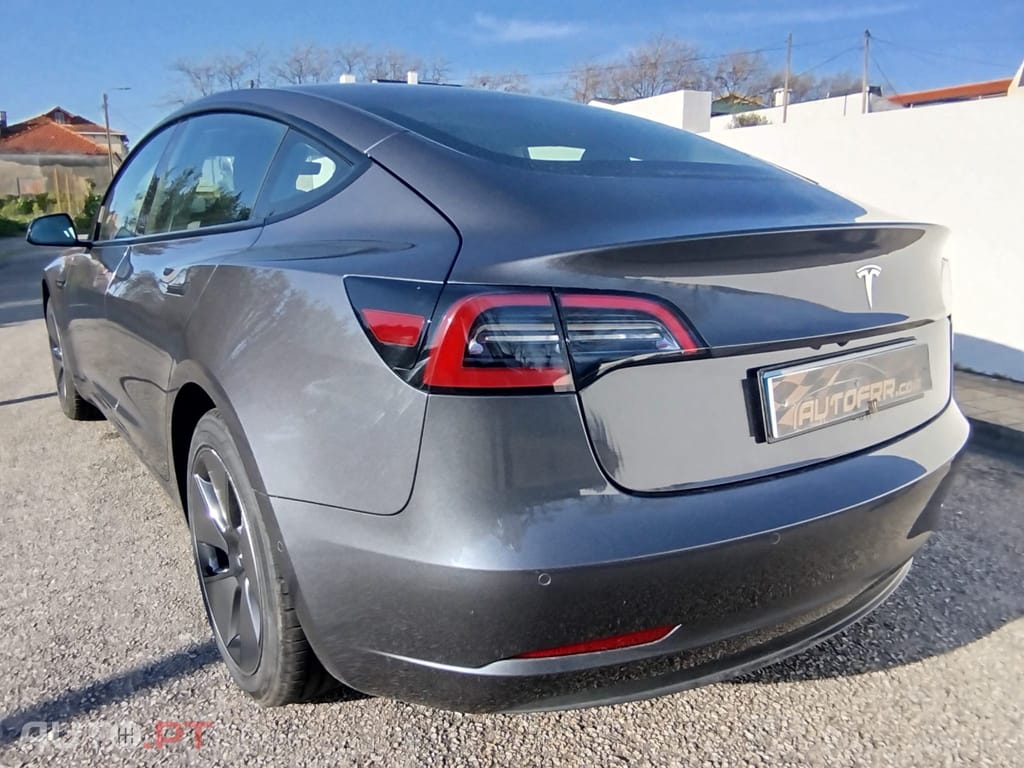 Tesla Model 3 Tração Traseira Premium
