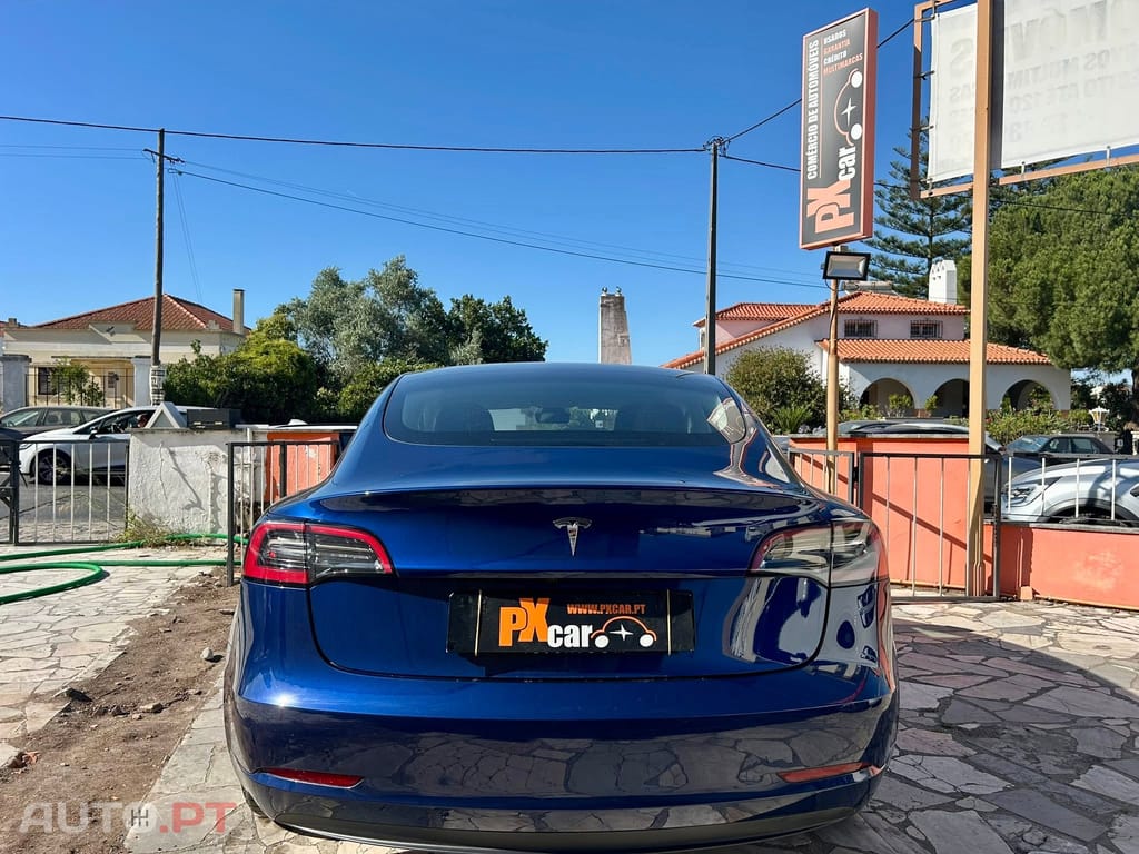 Tesla Model 3 Standard Range Plus RWD