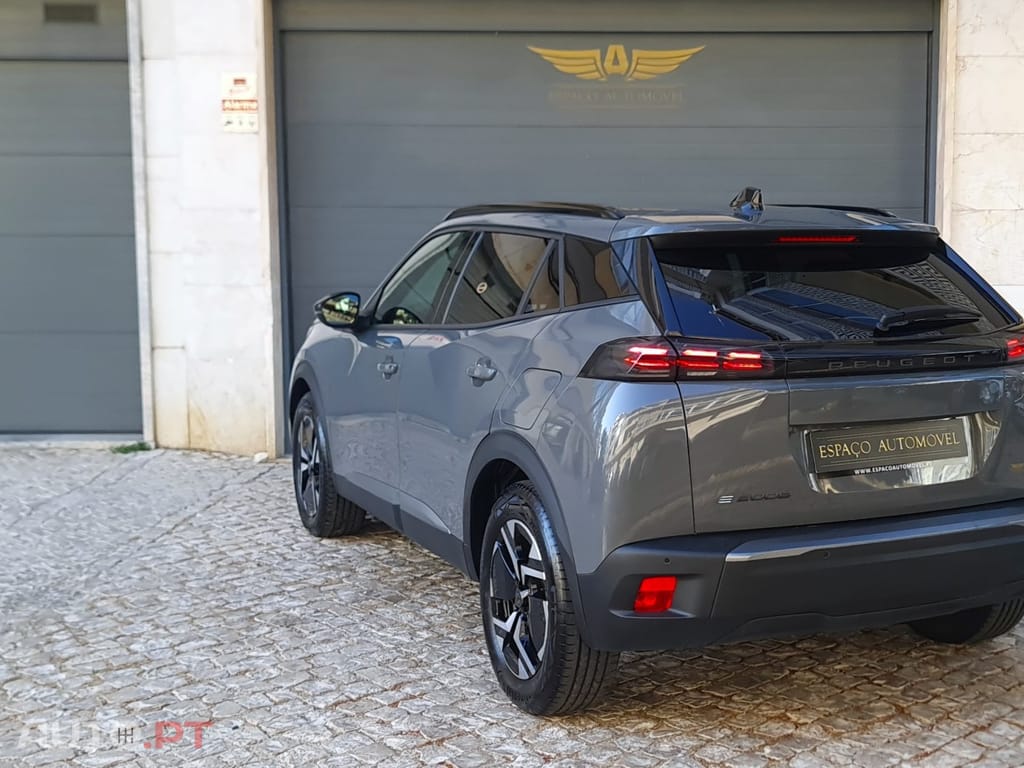 Peugeot E-2008 54 kWh Allure