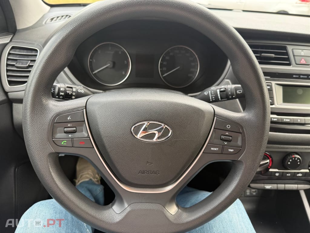 Hyundai i20 1.1 CRDi Access+Bluetooth+Comandos no Volante