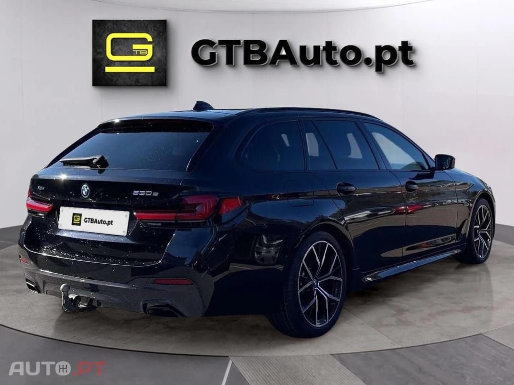 BMW 530 xDrive Touring M Sport I.V.A DEDUTÍVEL  