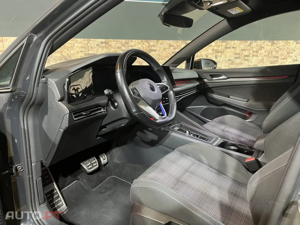 Volkswagen Golf VIII 1.4 GTE Plug-in Hybrid