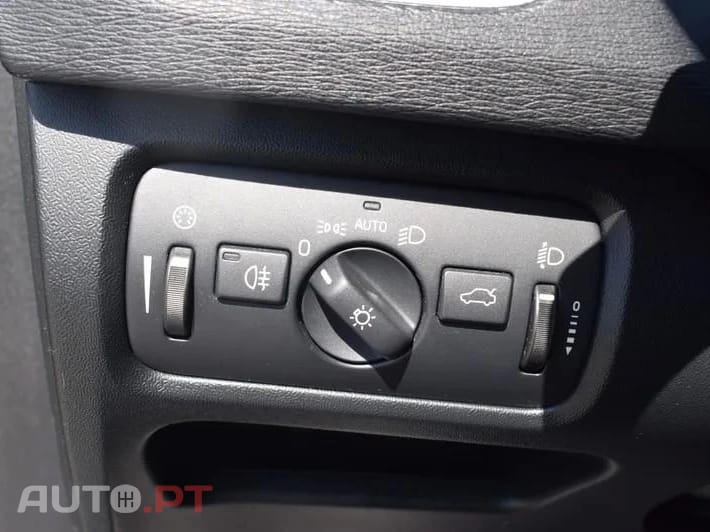 Volvo V40 Cross Country Outro