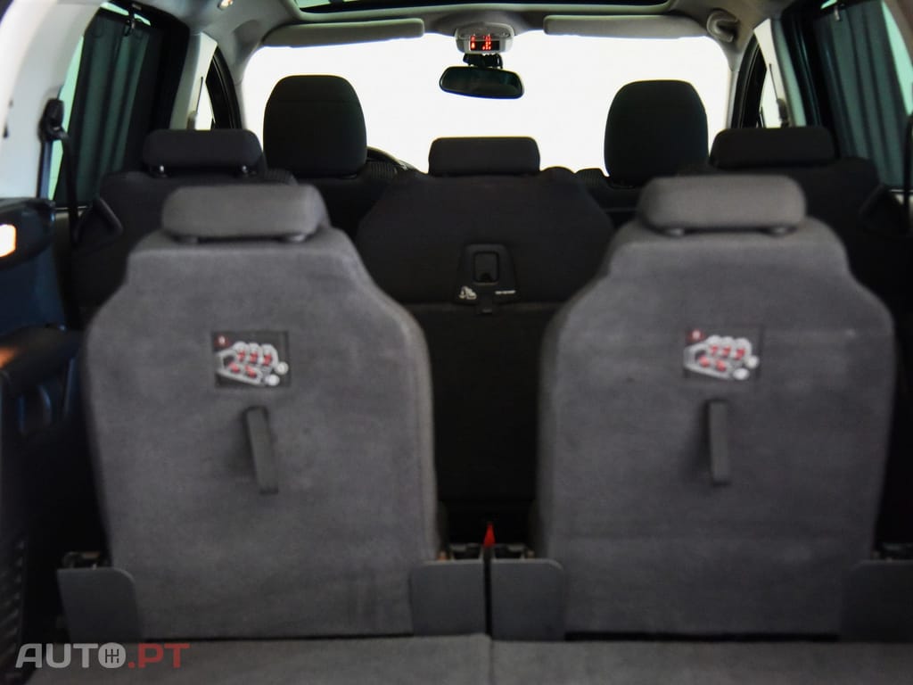 Peugeot 5008 1.6 BlueHDi Style