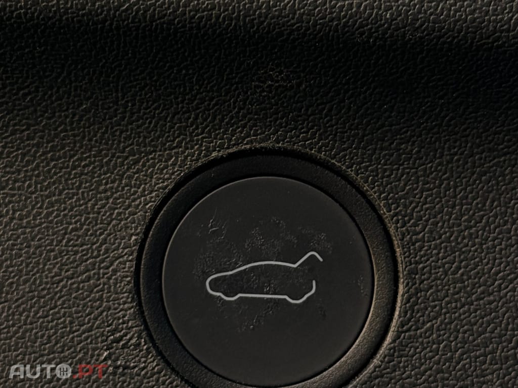 Tesla Model Y Outro