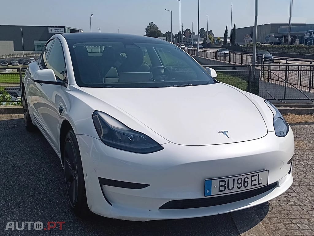 Tesla Model 3 Standard Range Plus RWD